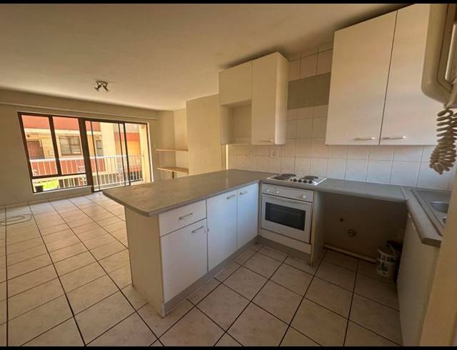 2 BEDROOM APARTMENT FOR SALE IN RANDBURG CENTRAL
